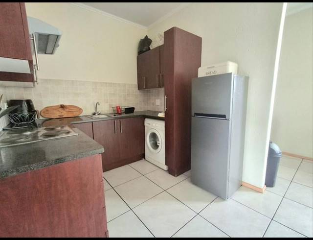 1 BEDROOM APARTMENT FOR SALE IN HURLYVALE
